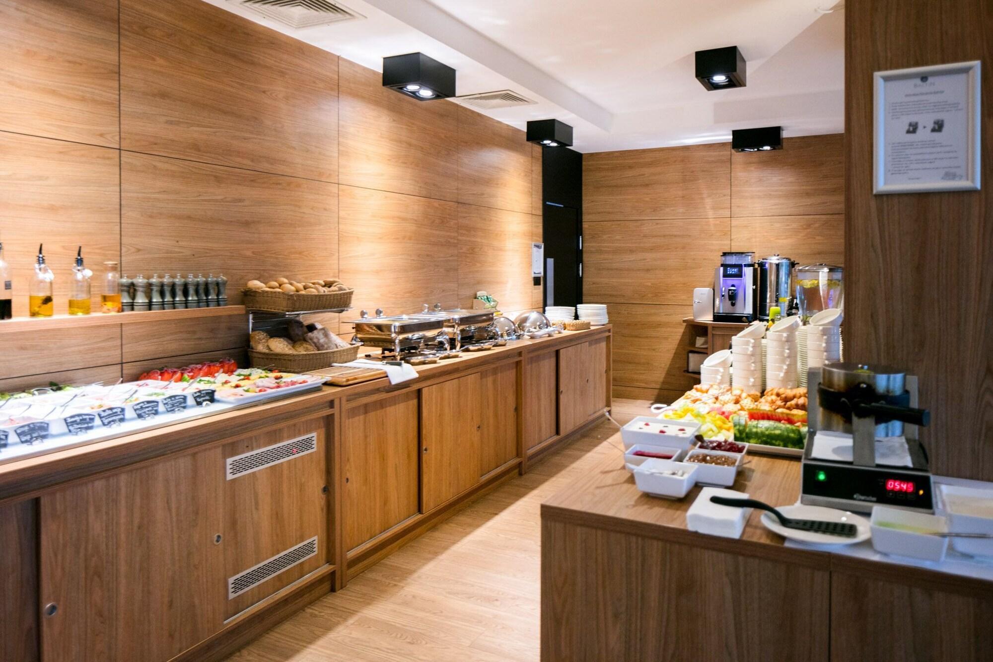 Baltin Hotel & Spa **** ミエルノ エクステリア 写真