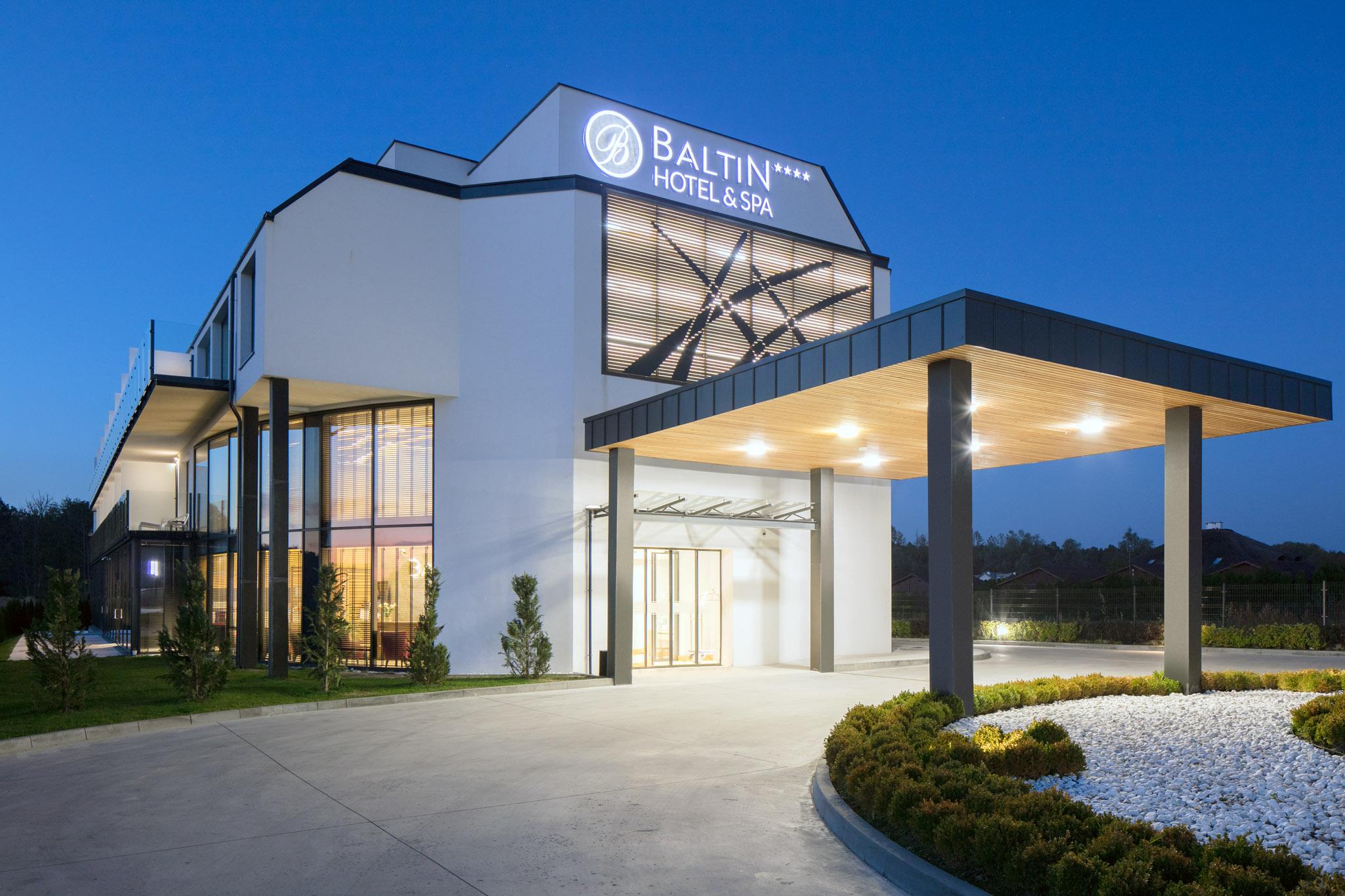Baltin Hotel & Spa **** ミエルノ エクステリア 写真